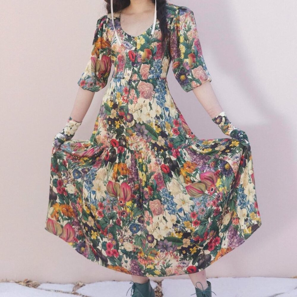 Samantha Pleet Banquet Dress - Bouquet Print - Size 0